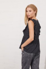 Picture of Sleeveless polka dots blouse
