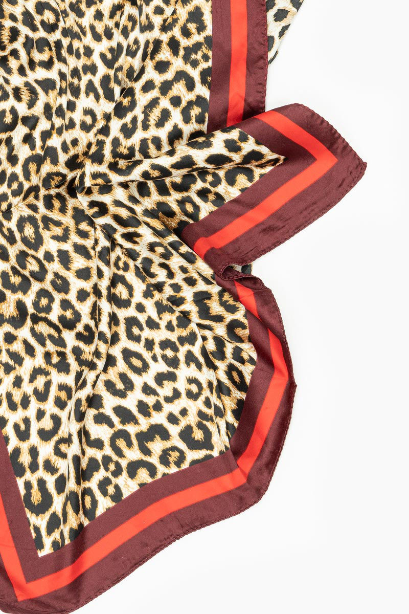 Picture of Animal print scarf