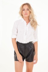 Εικόνα της Σορτς leather look με λάστιχο