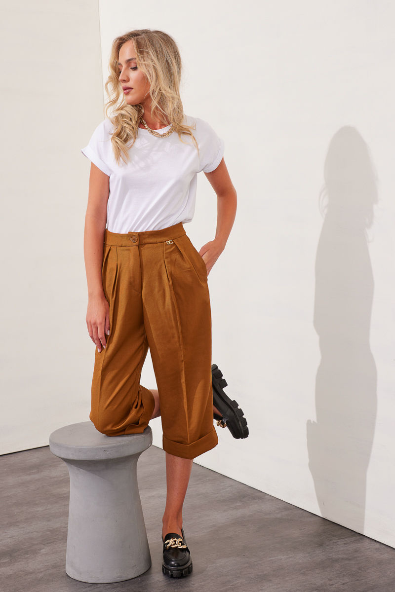 Picture of Pleated zip culotte pants