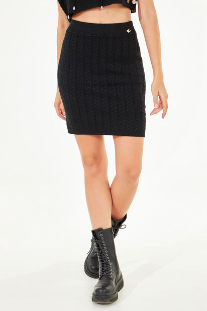 Picture of Textured mini knitted skirt