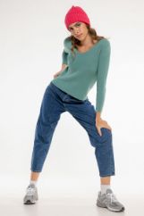 Picture of High-waisted baggy jeans