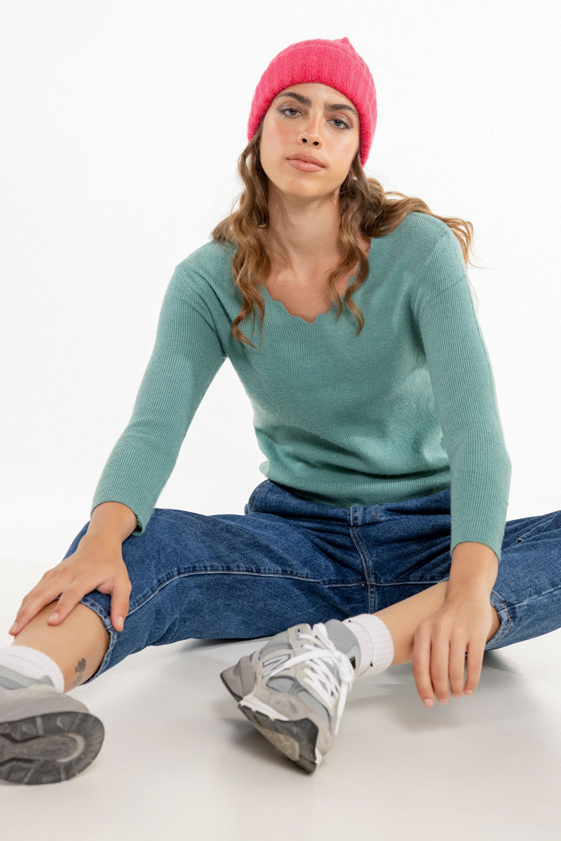 Picture of High-waisted baggy jeans