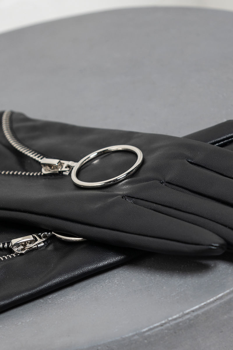 Picture of Faux leather gloves with zipper