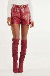 Picture of Faux leather shorts with zipper