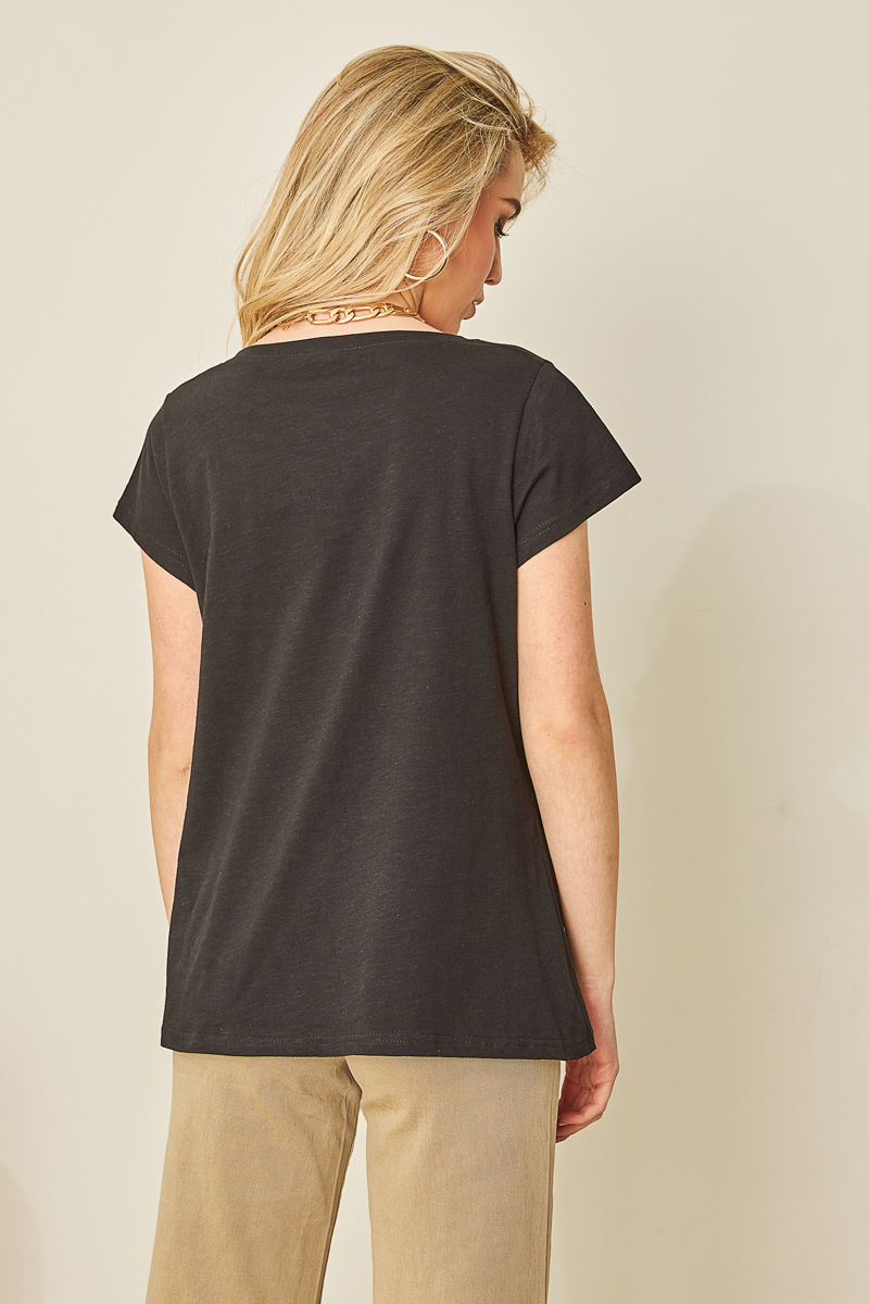 Picture of T-shirt V neck