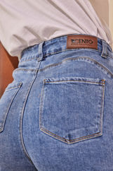 Picture of Pleated denim shorts
