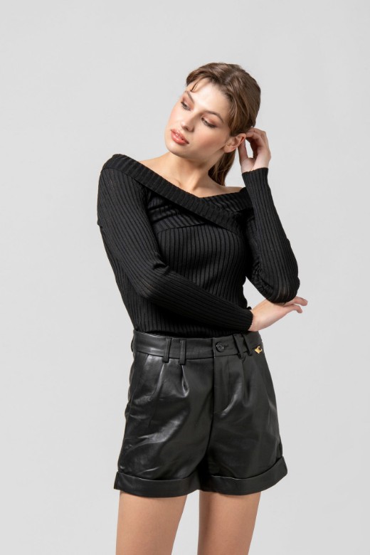 Picture of Off-shoulder ribbed top