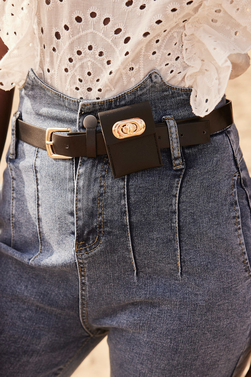Picture of Buggy denim with belt
