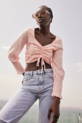 Picture of Broderie crop top