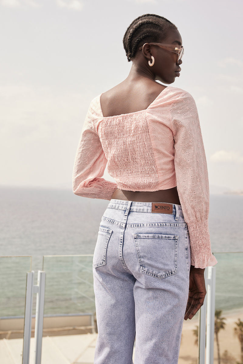 Picture of Broderie crop top