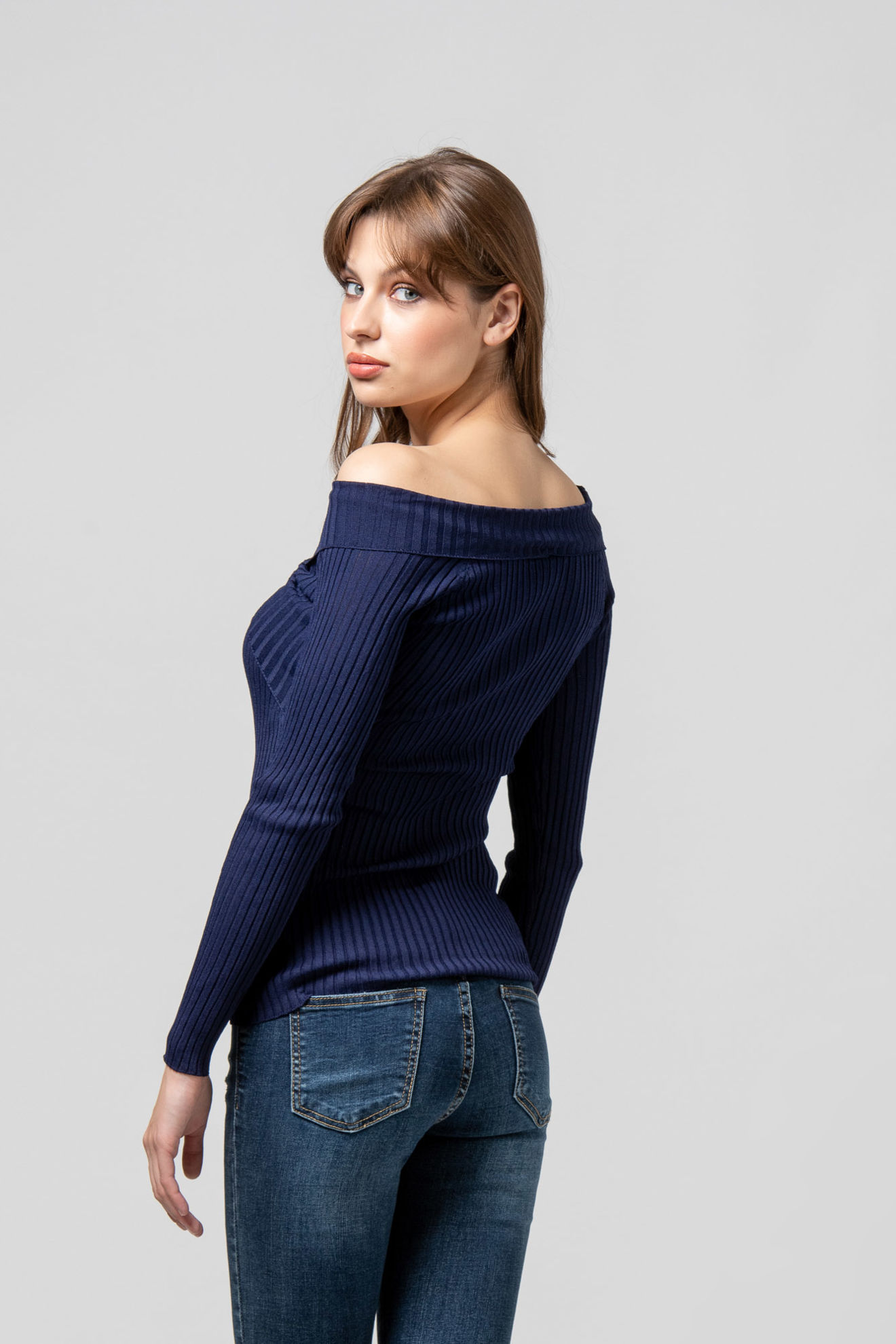 Picture of Off-shoulder ribbed top