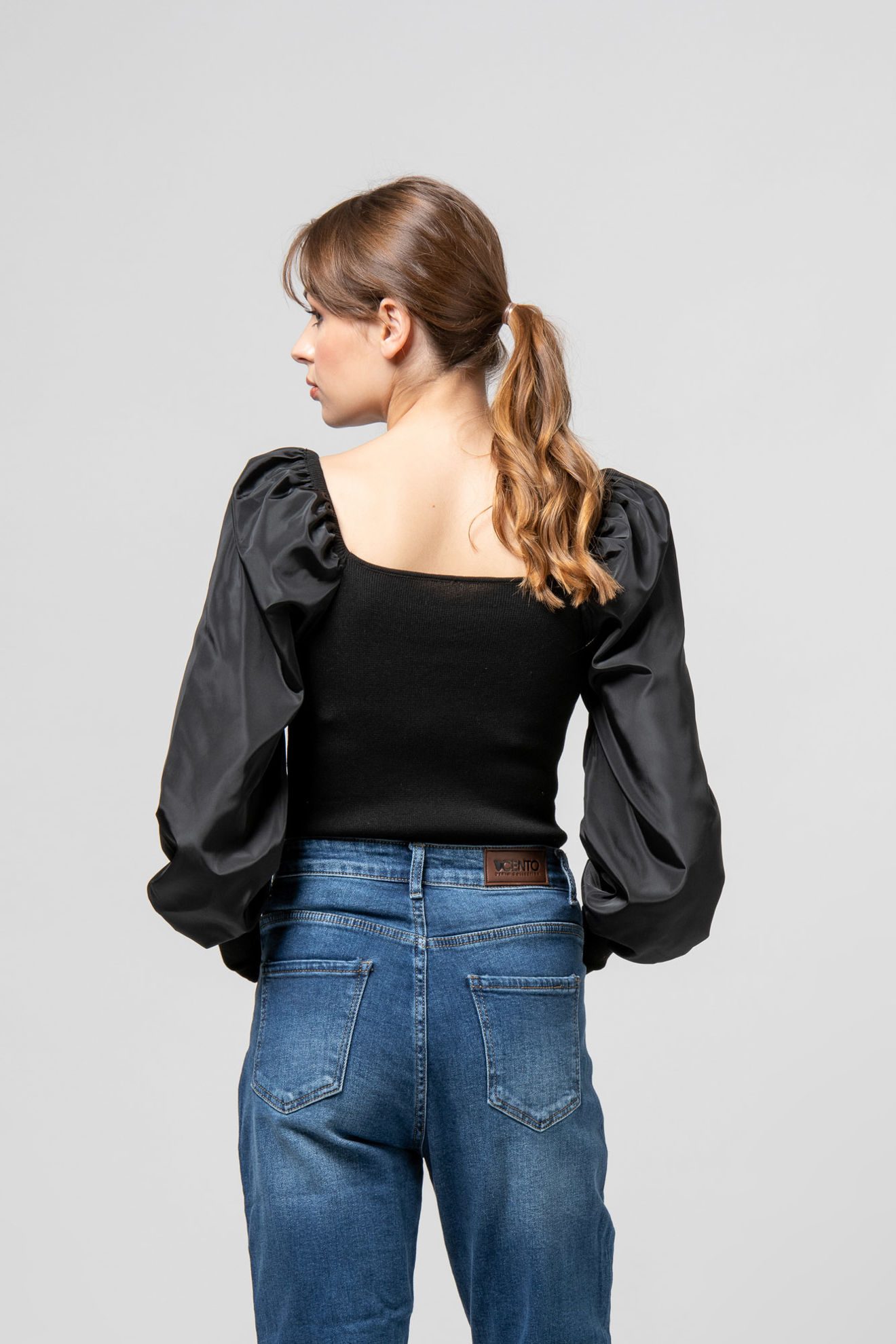 Picture of Puff sleeves knit sweater