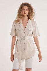 Εικόνα της Overshirt με βάτες