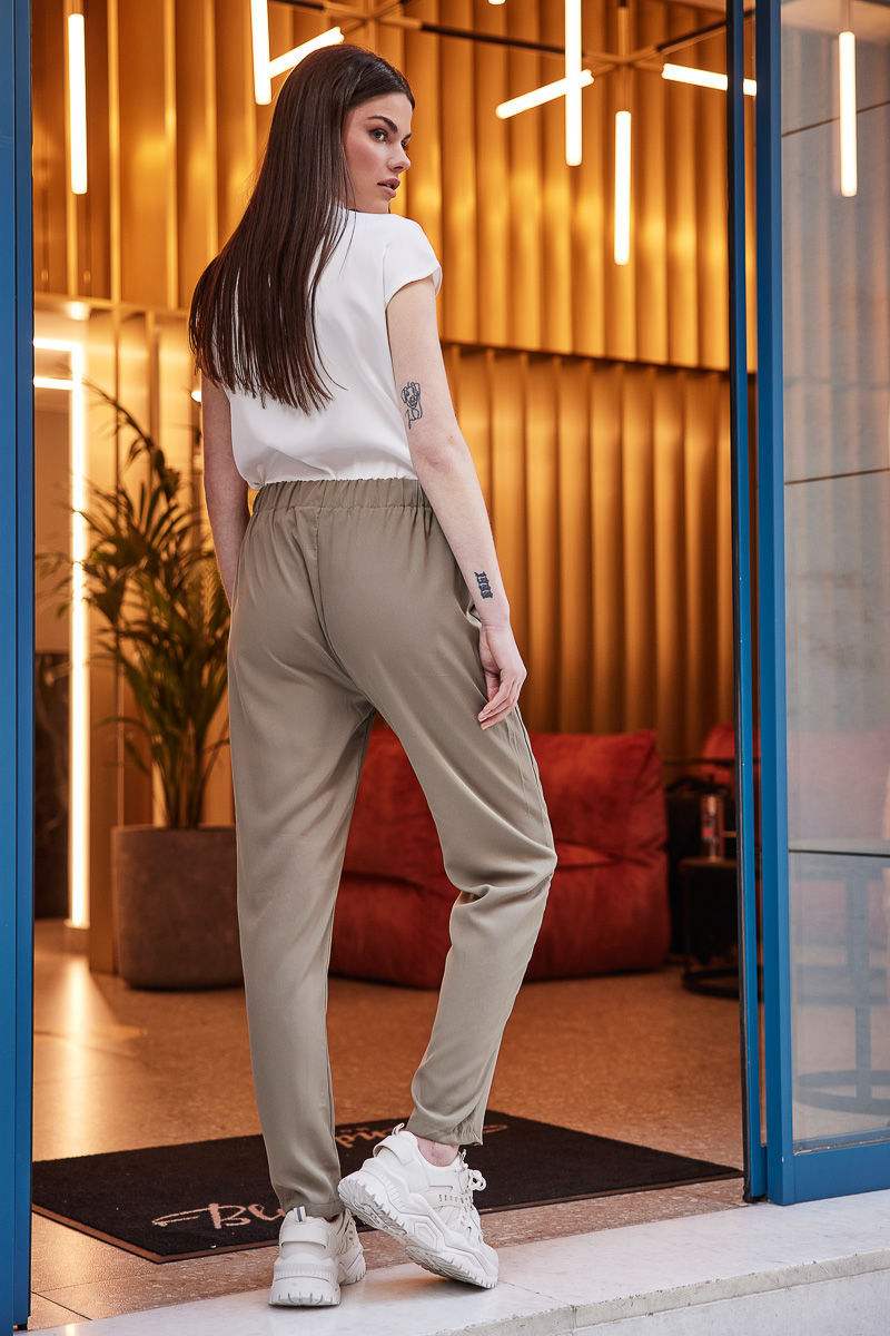 Picture of Tailored pants with belt