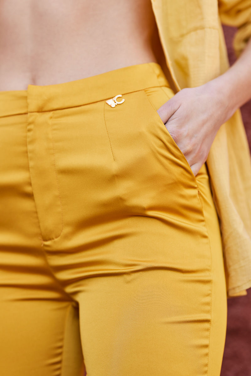 Picture of High-waisted satin pants