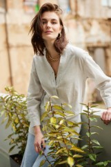 Picture of Linen sqaure neck shirt