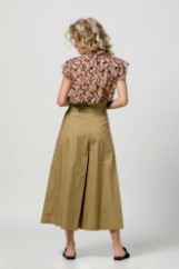 Picture of Chiffon top flower print gold details