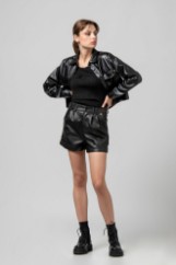 Picture of Cropped leather shirt