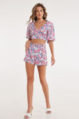 Picture of Floral shorts with belt