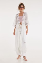 Picture of Lace kimono