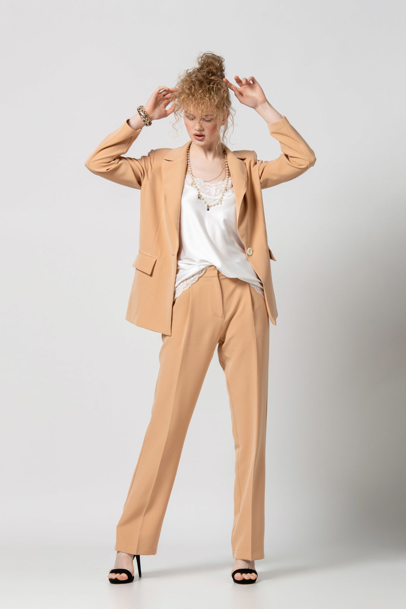 Picture of Highwaisted suit pants