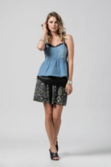 Picture of Tropical print shorts