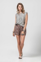 Picture of Ethnic print shorts