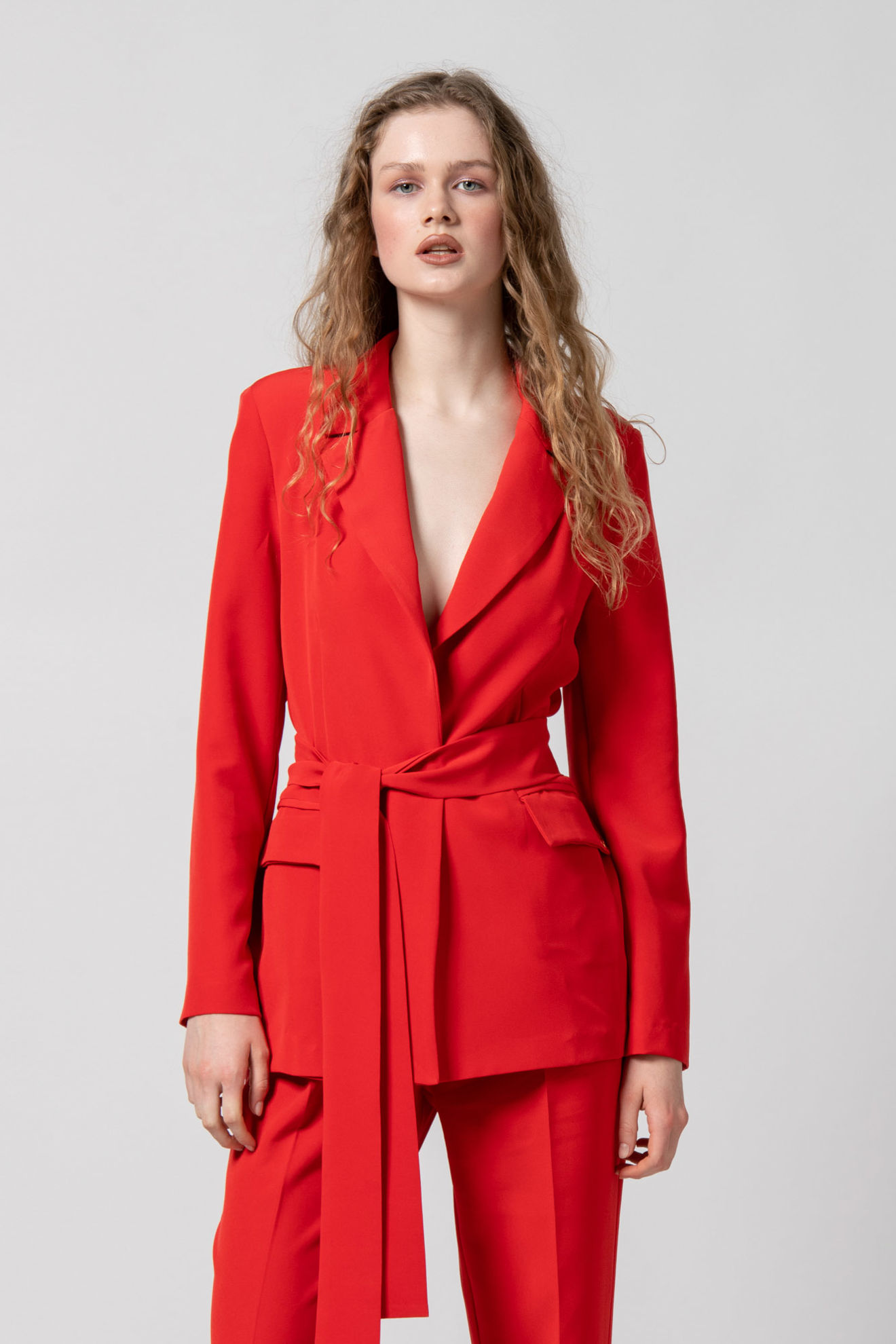 Εικόνα της Blazer oversized με ζώνη suit