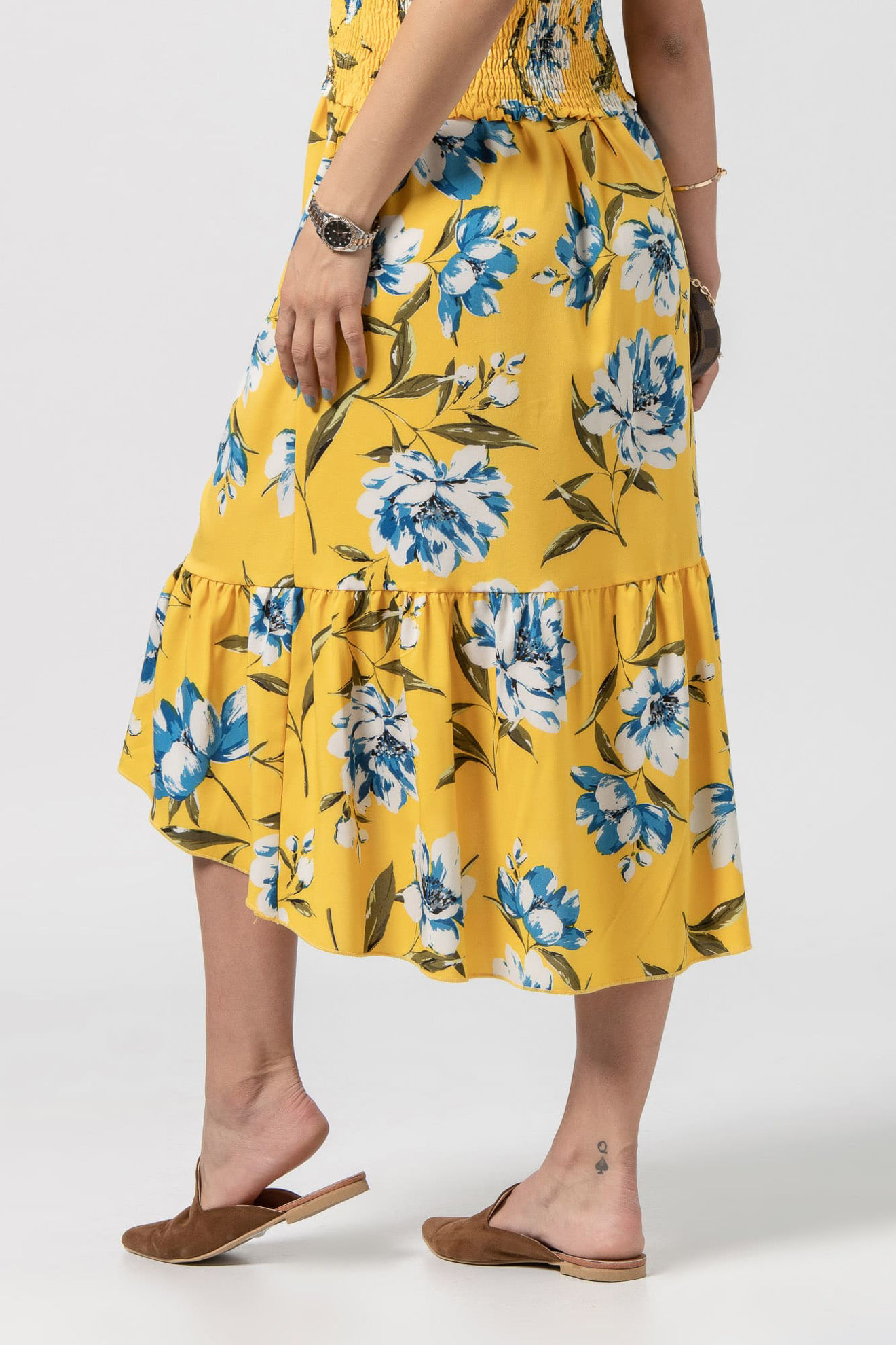 Picture of Asymetric floral skirt