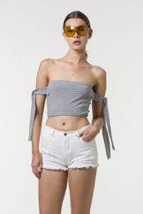 Picture of Sleeveless crop with stripes