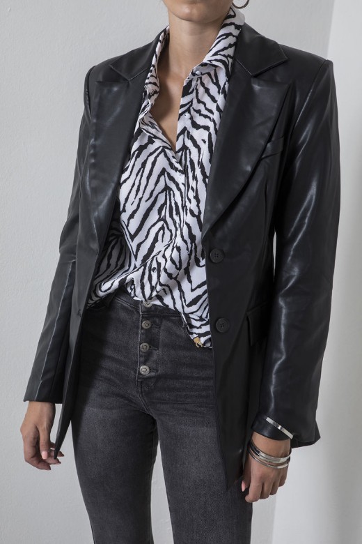 Picture of Tailored faux leather blazer