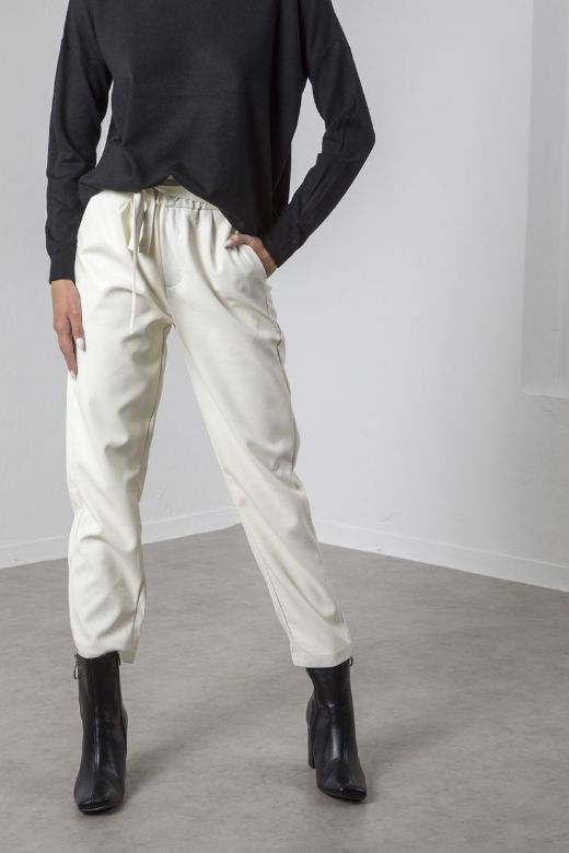 Picture of High-waisted leather look pants