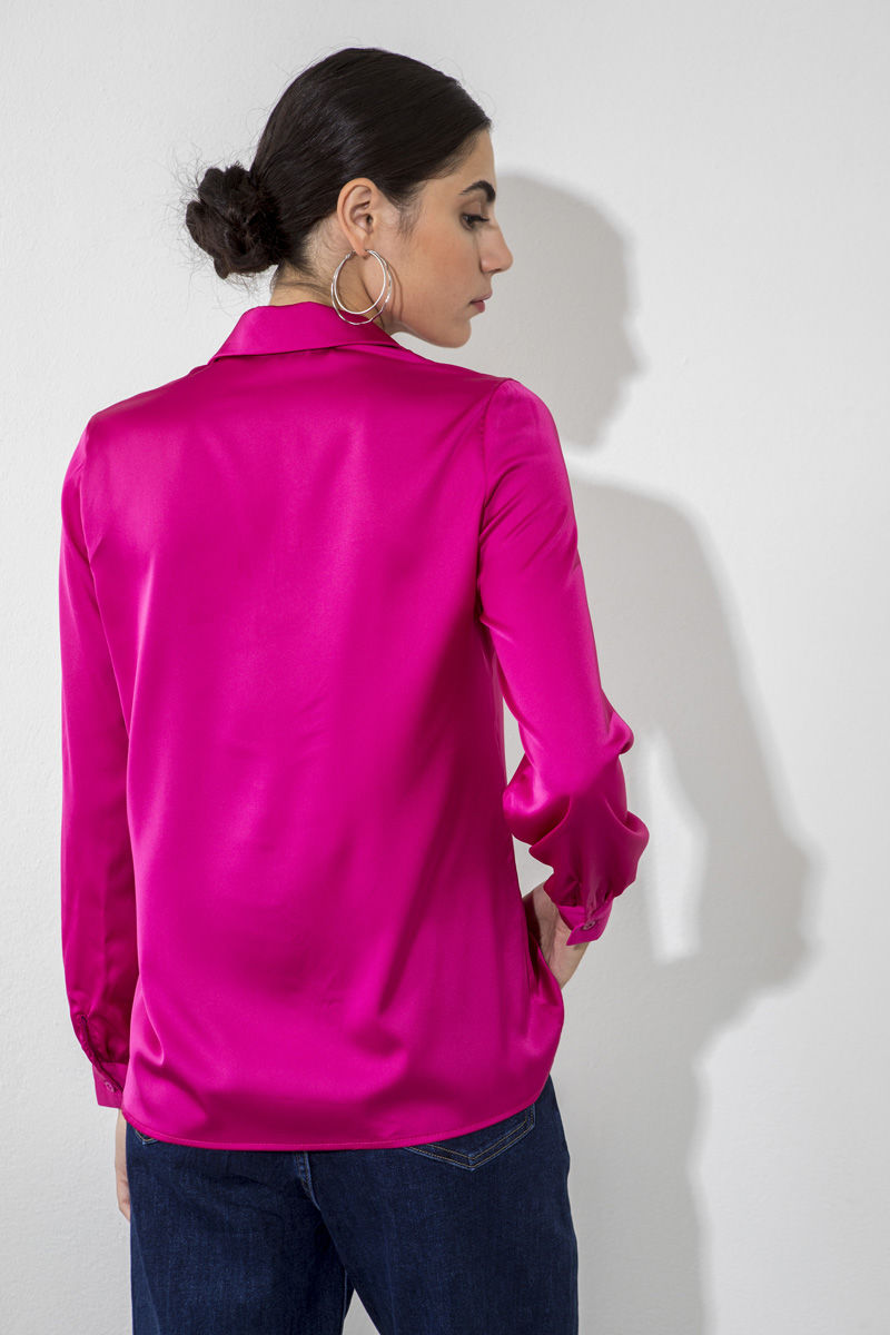 Picture of Satin texture shirt