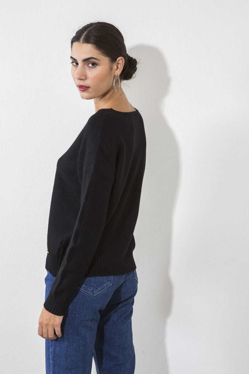 Picture of Knitted blouse V neckline