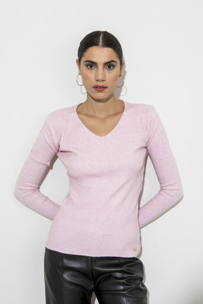 Picture of Ribbed V knitted blouse