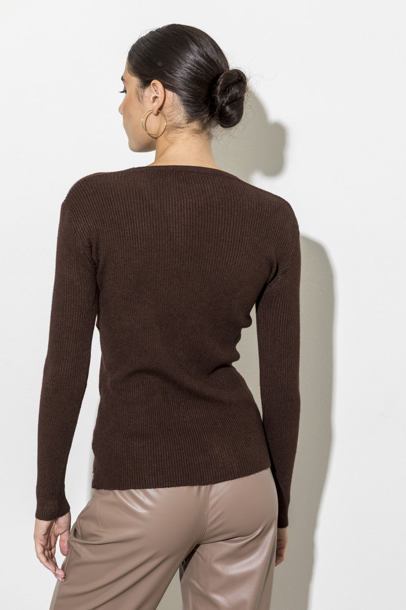 Picture of Ribbed V knitted blouse