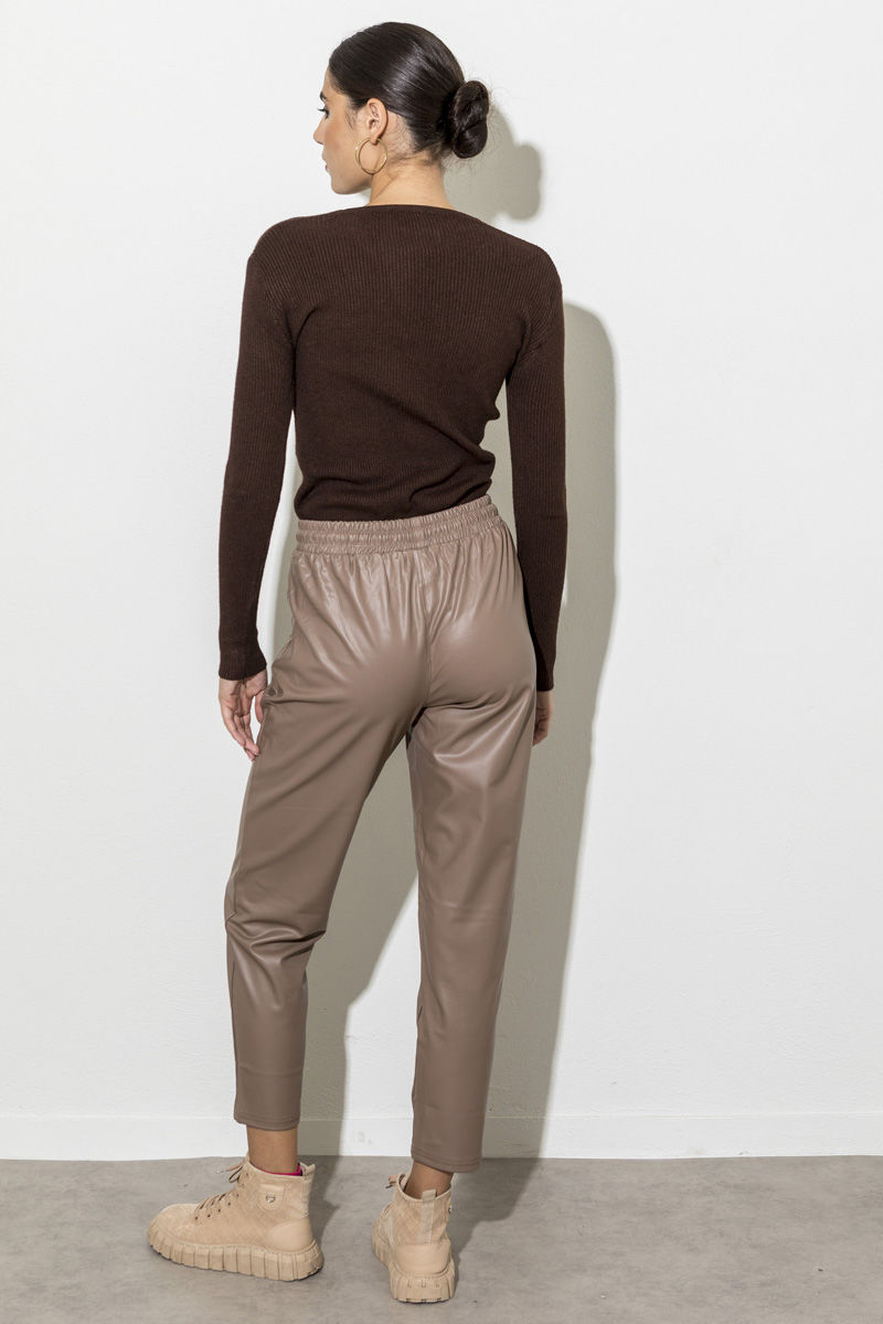 Picture of Leather pants with waistband