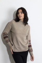 Εικόνα της Πλεκτό με σχέδια στα μανίκια