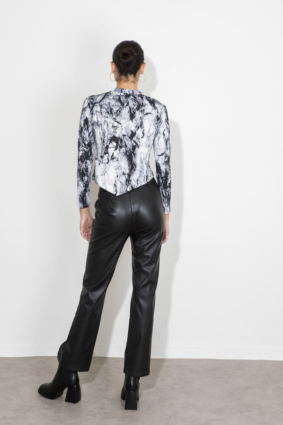 Picture of Leather split pants