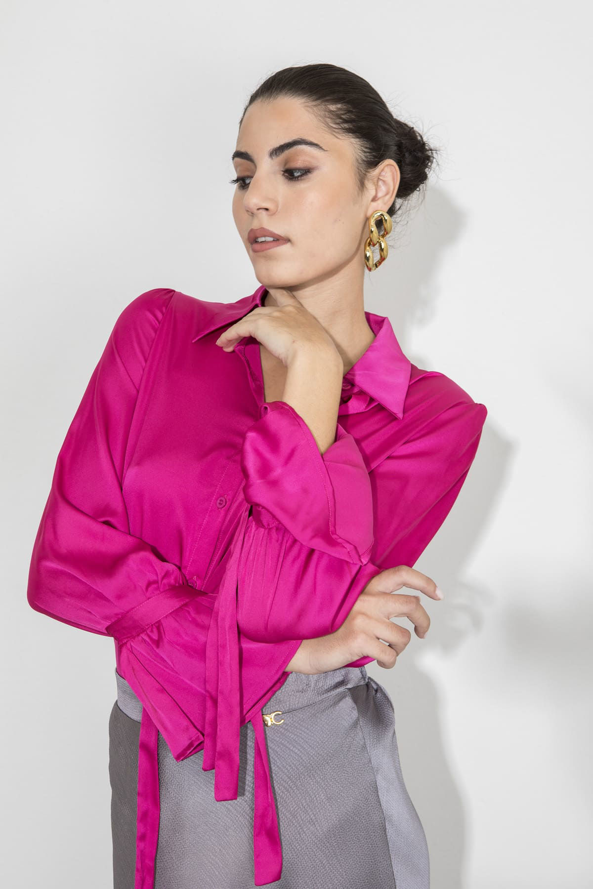 Picture of Satin shirt with sleeves