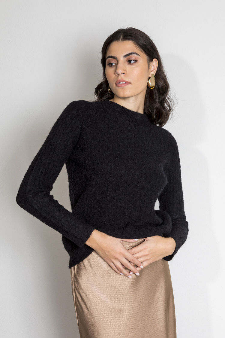 Picture of Fluffy oversized knitted blouse