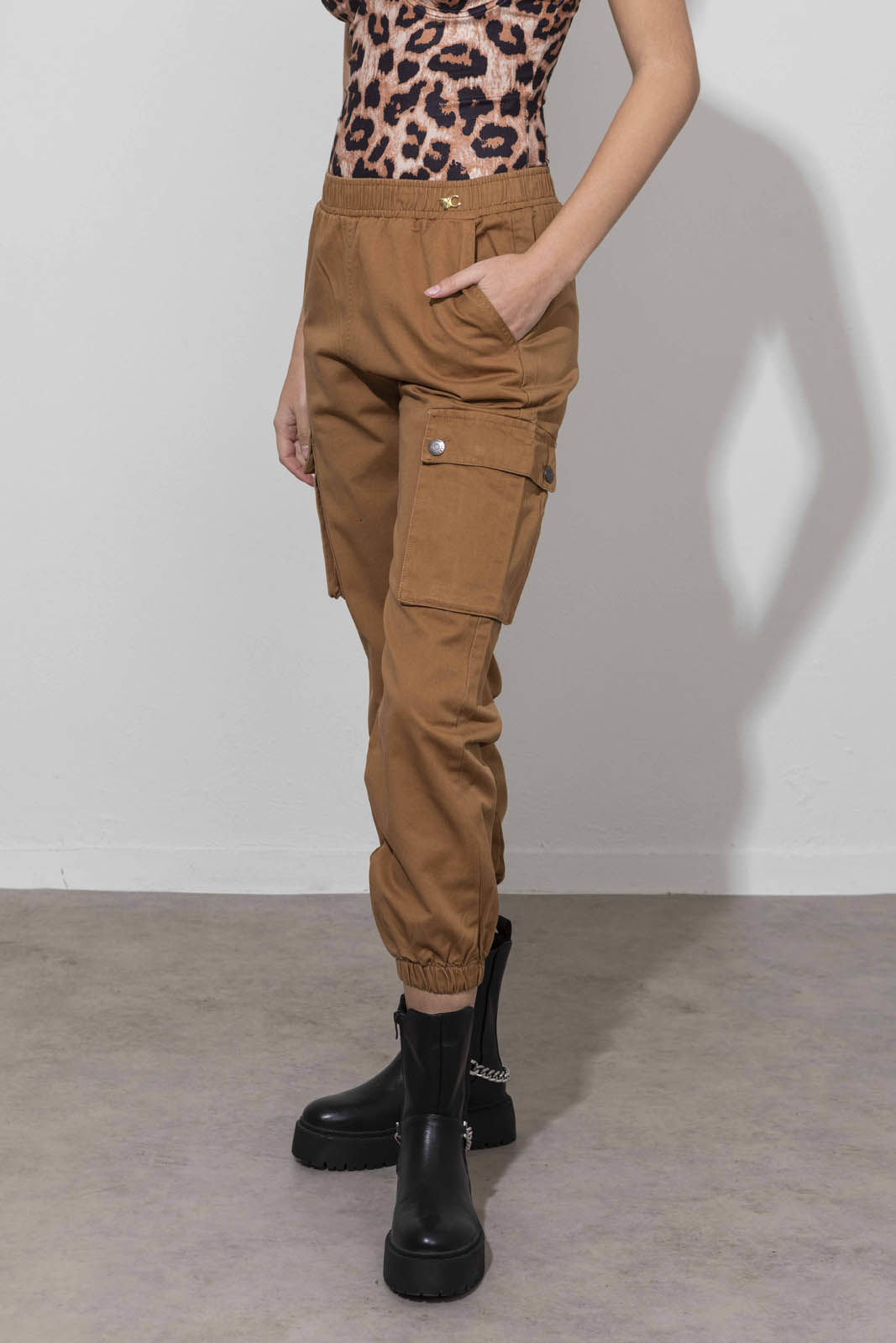 Picture of Cargo pants with waistband