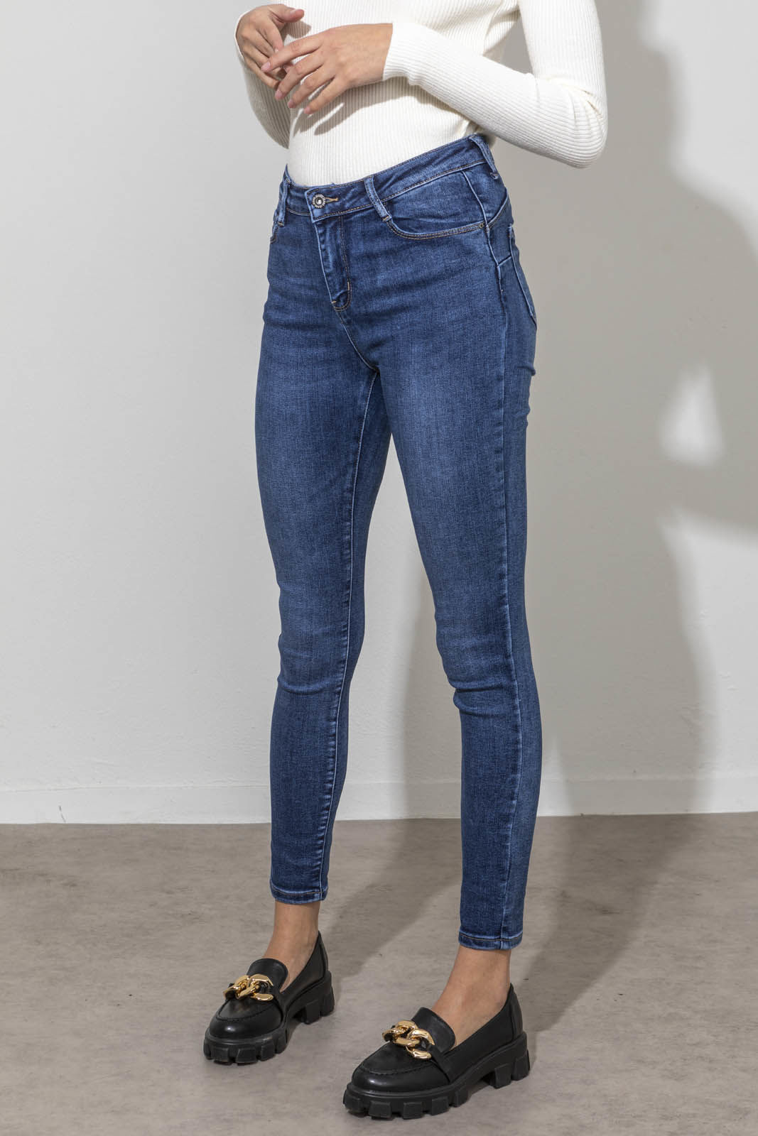 Picture of Denim skinny pants