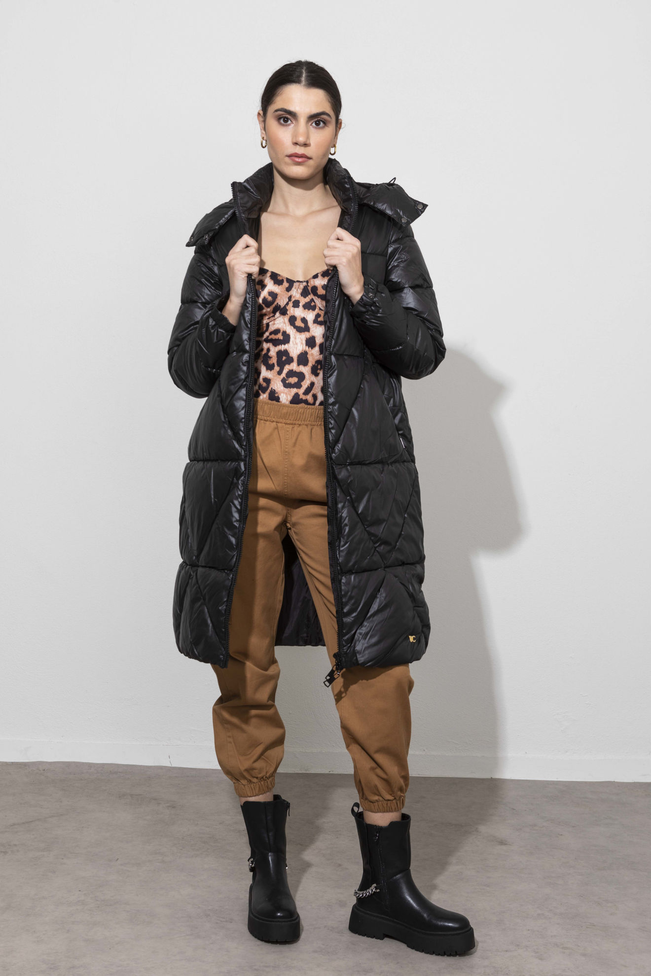 Picture of Hooded padded long jacket