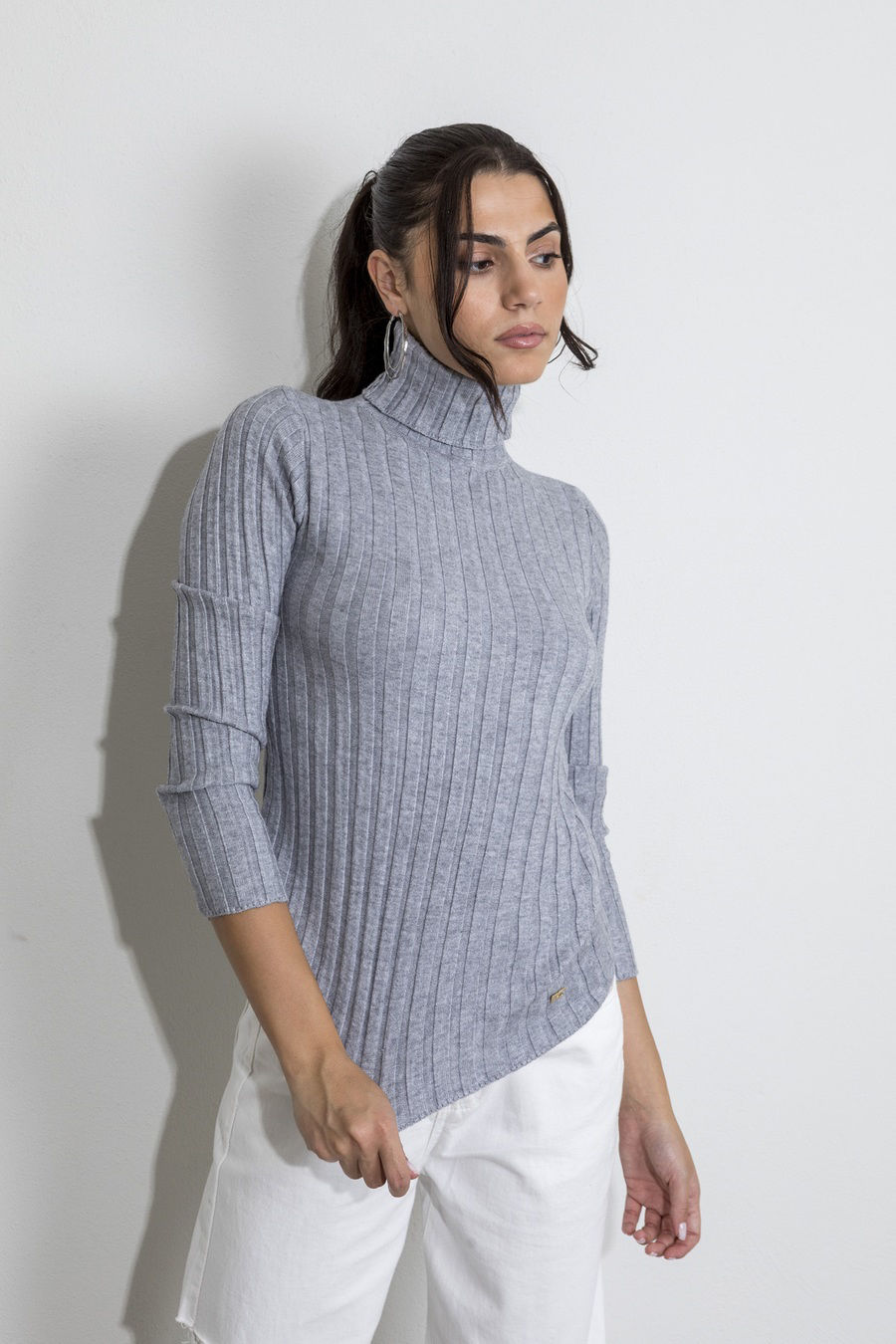 Picture of Turtleneck ribbed knitted blouse