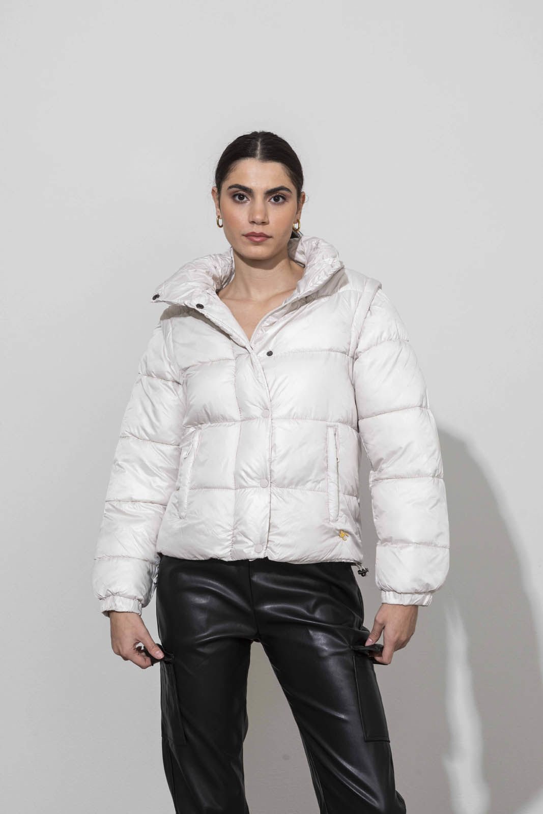 Picture of Puffer jacket with removable sleeves