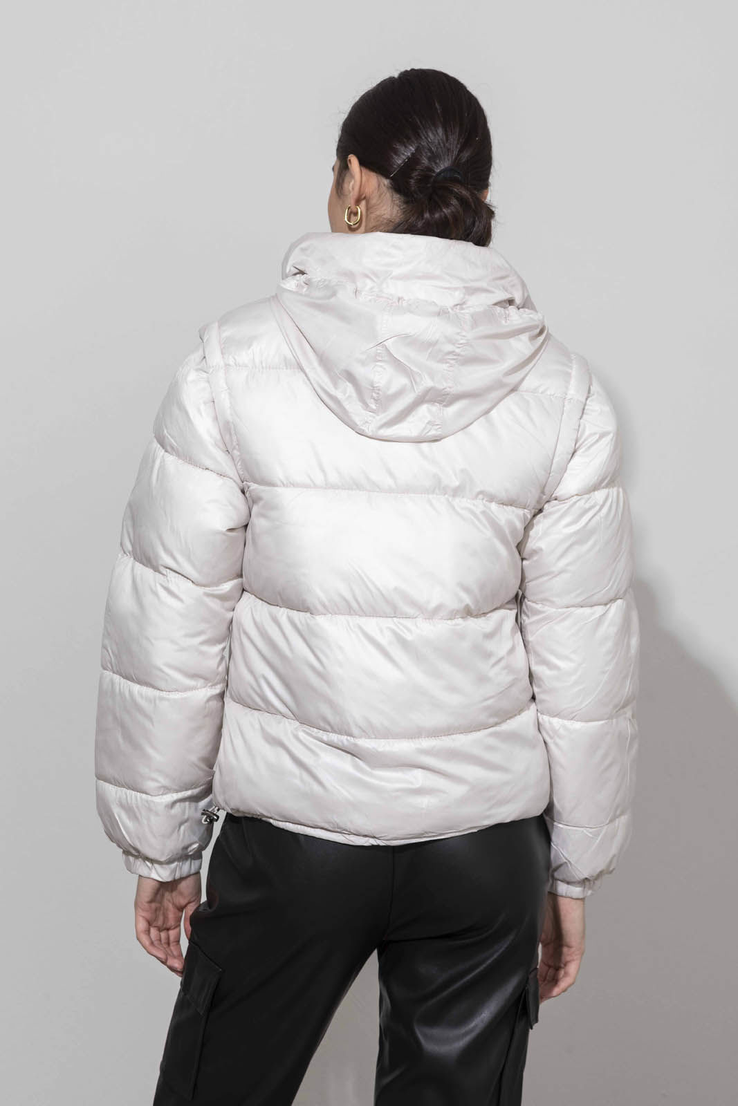 Picture of Puffer jacket with removable sleeves