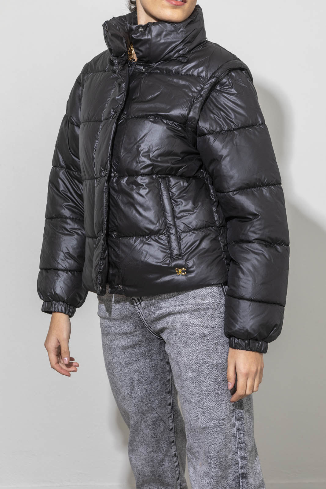 Picture of Puffer jacket with removable sleeves