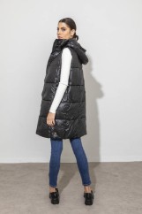 Picture of Sleeveless jacket with removable hood